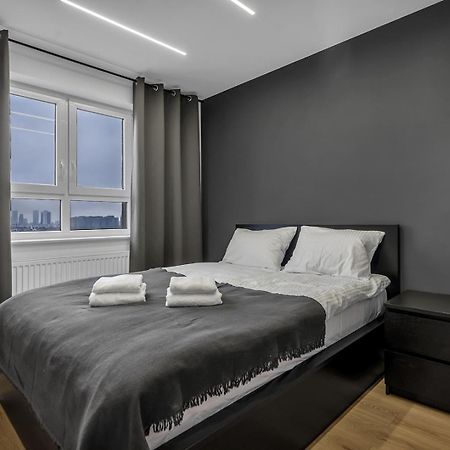 12Th Floor Wola Modern Apartment Warschau Exterior foto