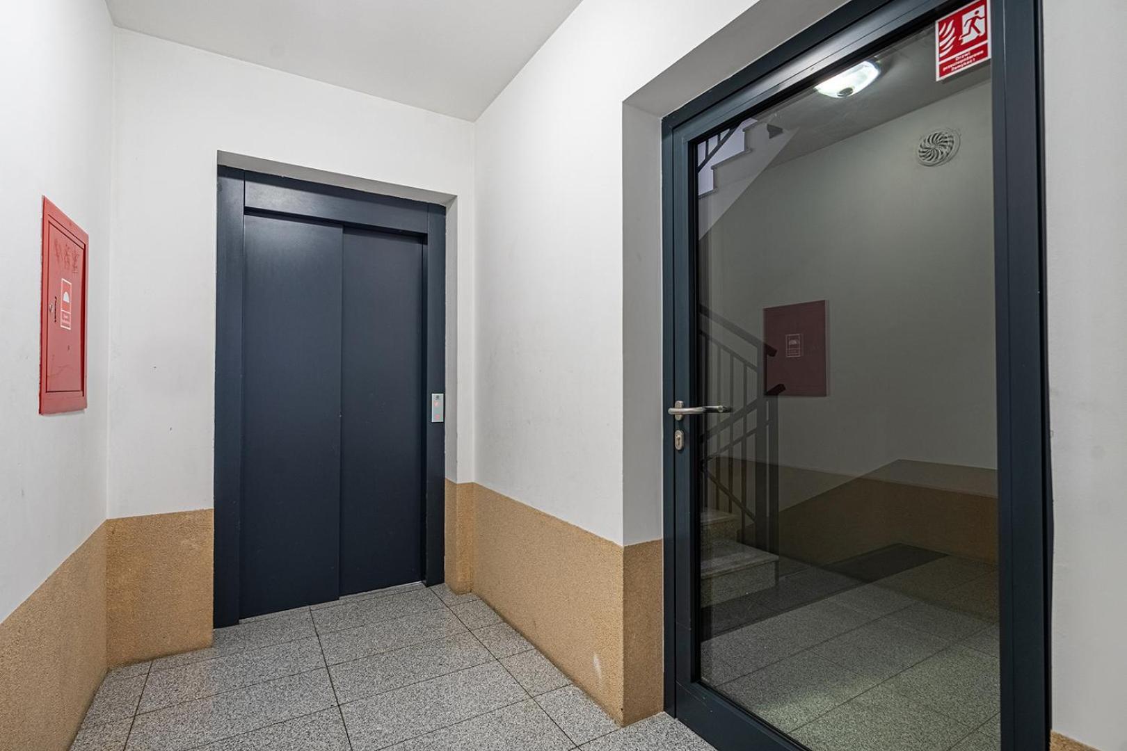 12Th Floor Wola Modern Apartment Warschau Exterior foto